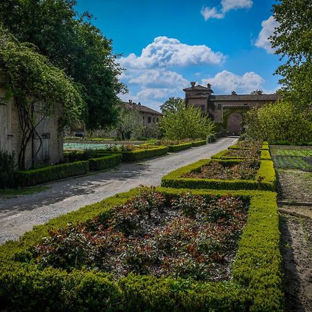 Antica Corte Pallavicina Relais Polesine Parmense Экстерьер фото