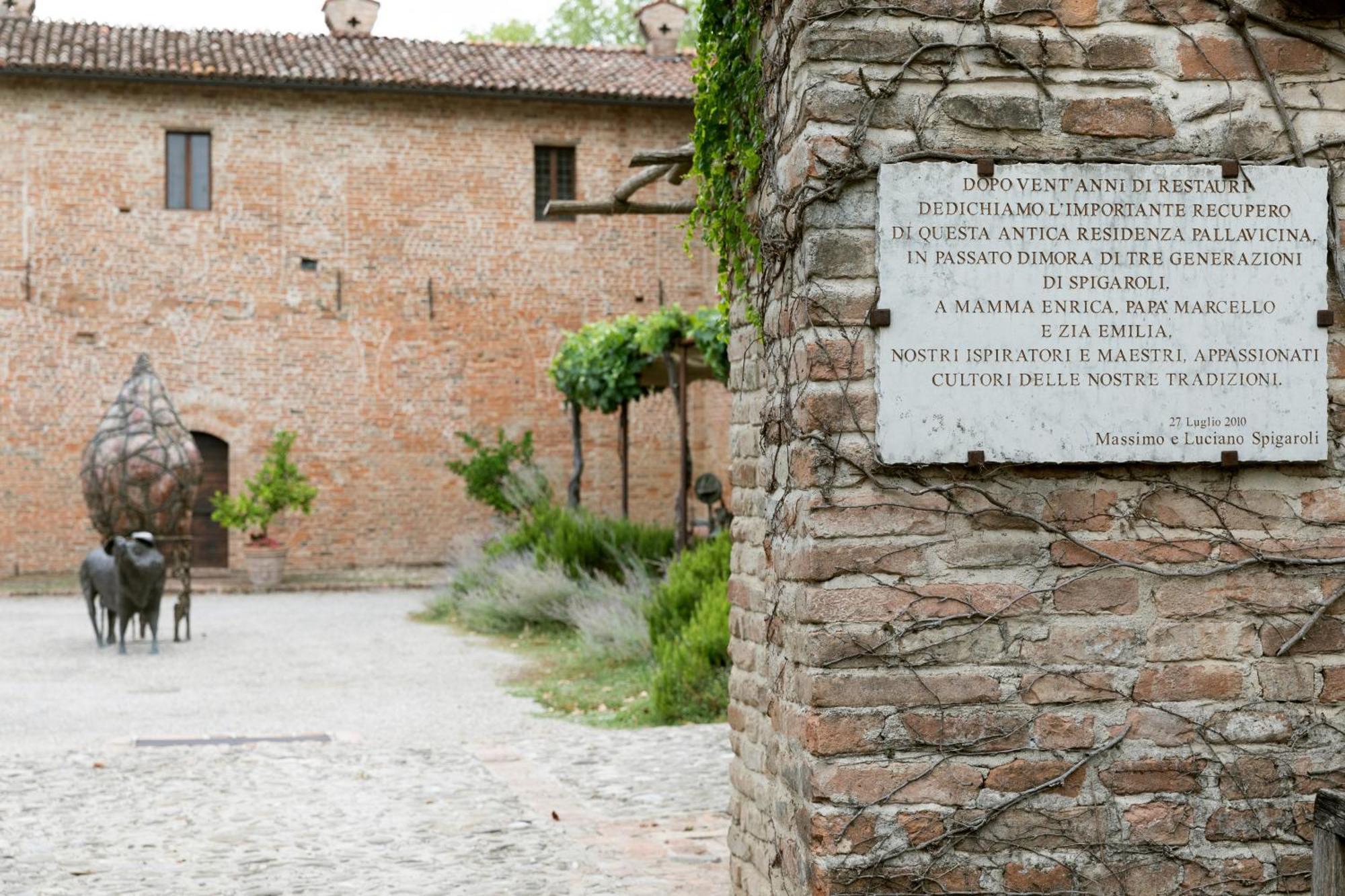 Antica Corte Pallavicina Relais Polesine Parmense Экстерьер фото