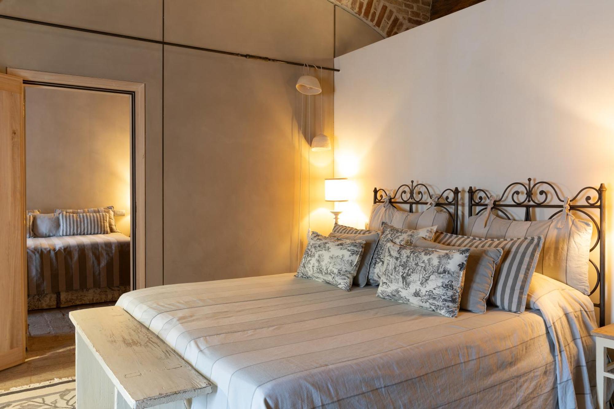 Antica Corte Pallavicina Relais Polesine Parmense Экстерьер фото