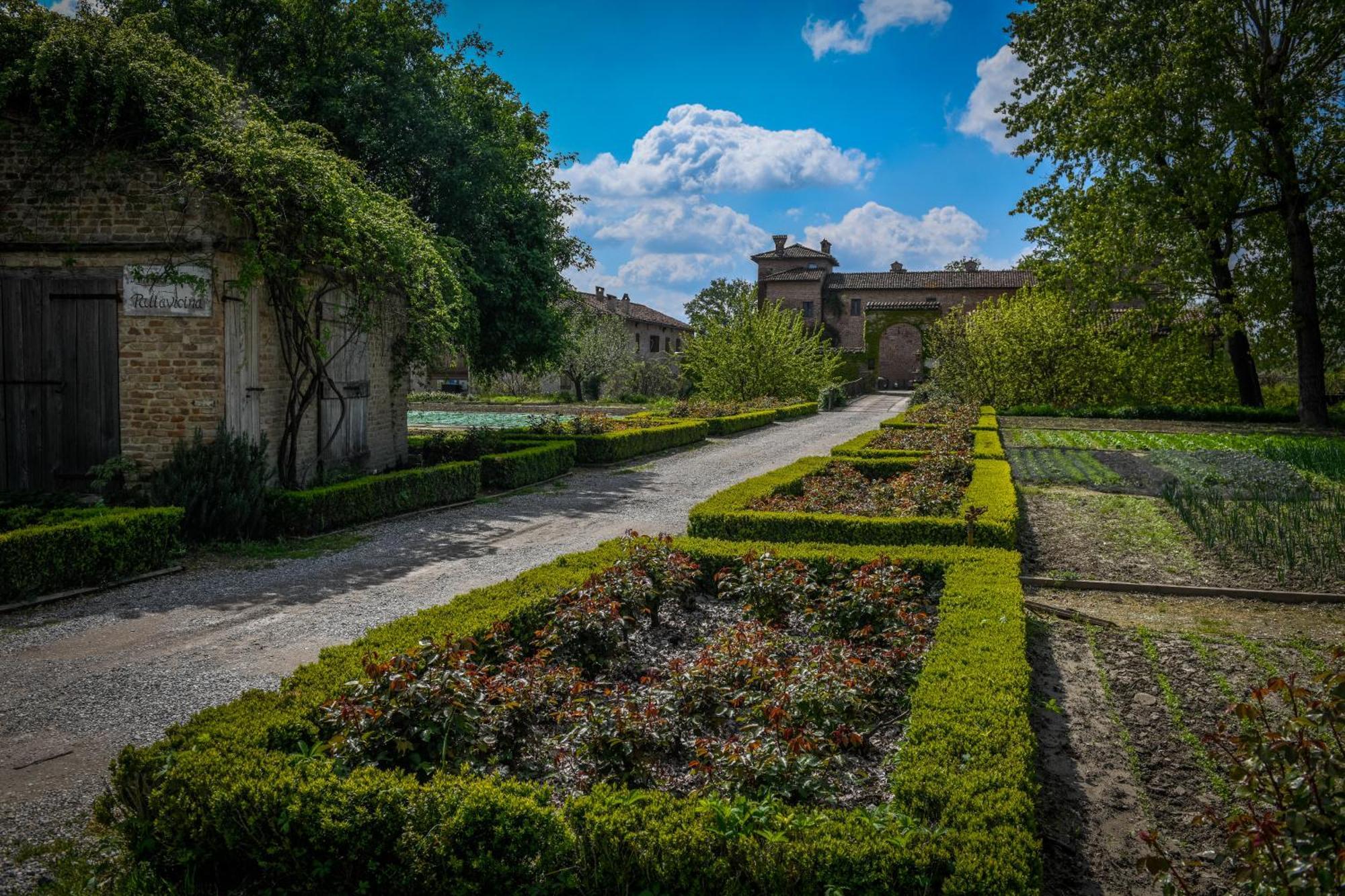 Antica Corte Pallavicina Relais Polesine Parmense Экстерьер фото